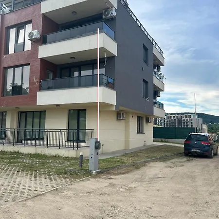 Seaside Apartment Warna